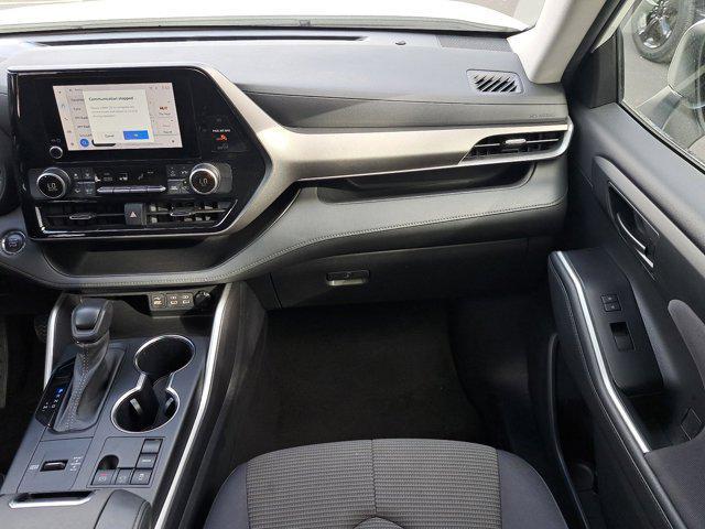 used 2023 Toyota Highlander car, priced at $32,500