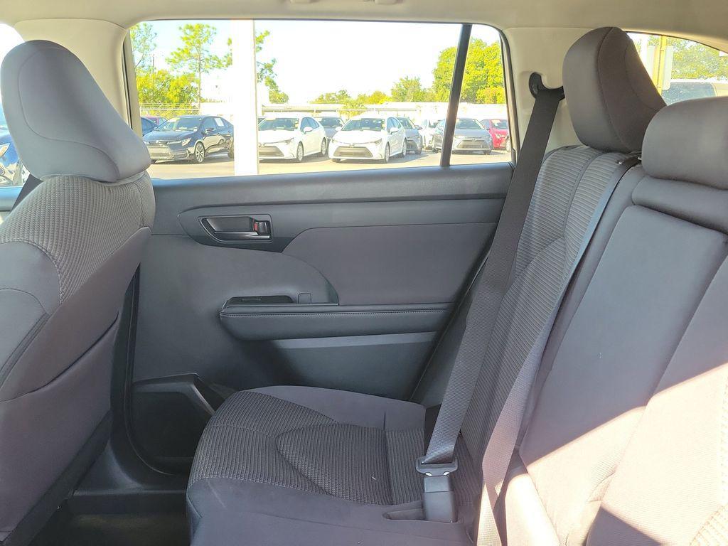 used 2023 Toyota Highlander car, priced at $28,352