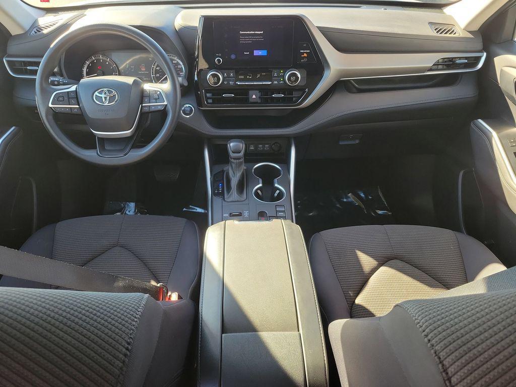 used 2023 Toyota Highlander car, priced at $28,352
