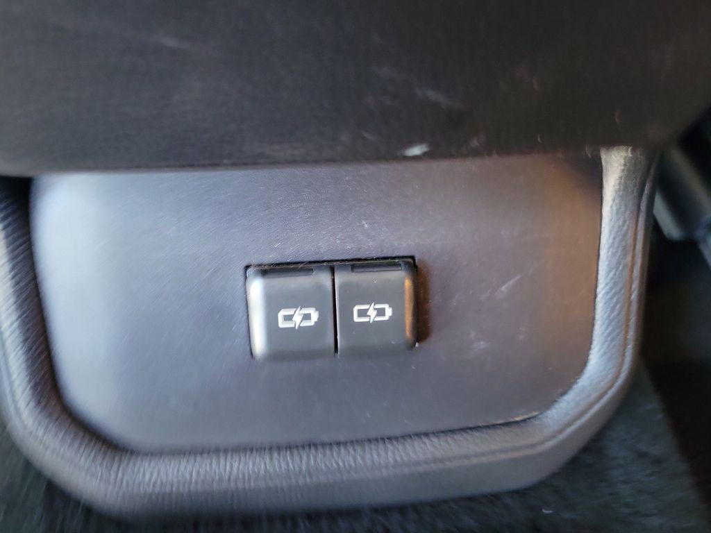 used 2023 Toyota Highlander car, priced at $28,352