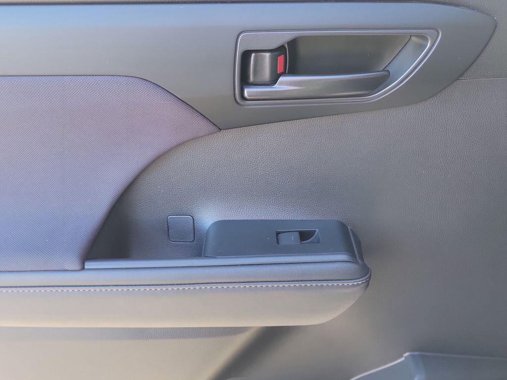 used 2023 Toyota Highlander car, priced at $28,352