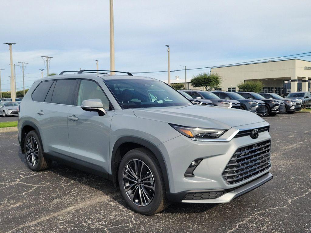 new 2026 Toyota Grand Highlander Hybrid car, priced at $64,571