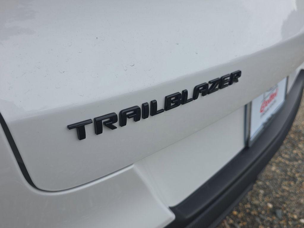 used 2024 Chevrolet TrailBlazer car, priced at $21,597