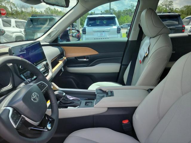 new 2025 Toyota Grand Highlander car, priced at $58,792