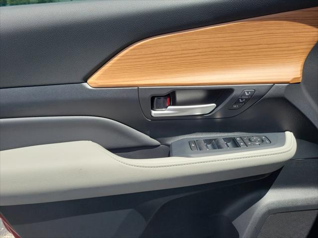 new 2025 Toyota Grand Highlander car, priced at $58,792