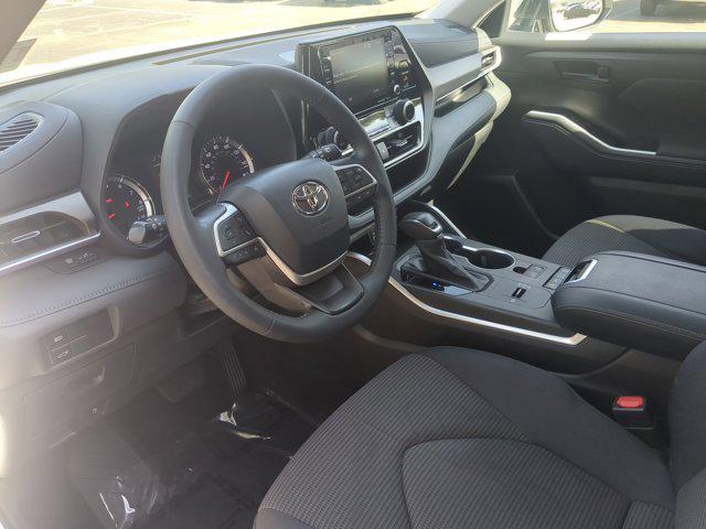 used 2022 Toyota Highlander car, priced at $31,000