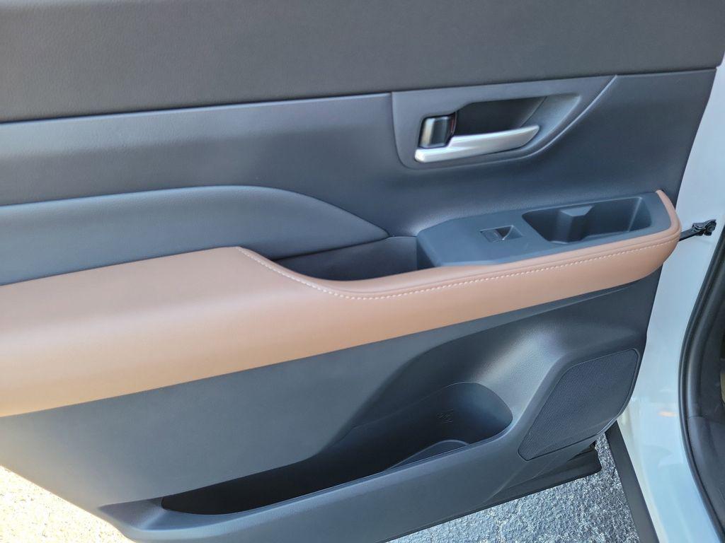 new 2026 Toyota Grand Highlander car, priced at $61,177