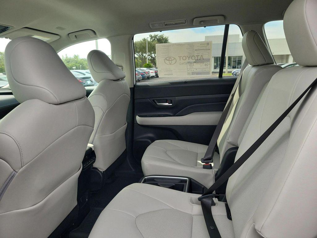 new 2025 Toyota Grand Highlander Hybrid car, priced at $55,270