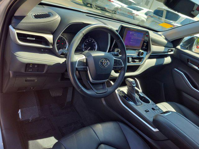 used 2023 Toyota Highlander car, priced at $33,000