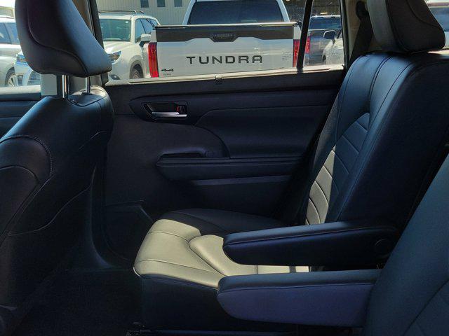 used 2023 Toyota Highlander car, priced at $33,000