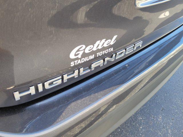 used 2020 Toyota Highlander car, priced at $26,640
