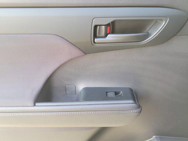 used 2020 Toyota Highlander car, priced at $26,640