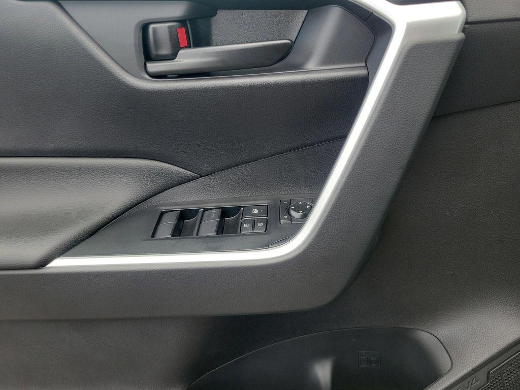 new 2025 Toyota RAV4 car, priced at $31,577