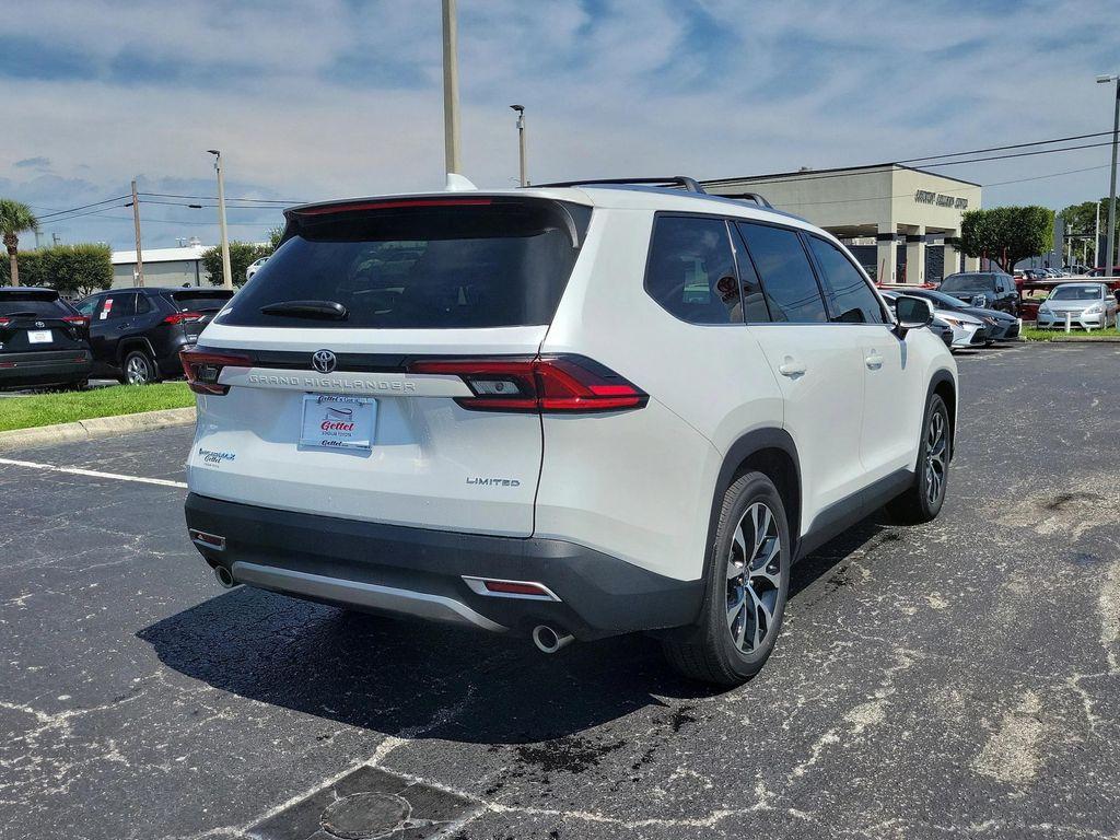 new 2025 Toyota Grand Highlander Hybrid car, priced at $62,910