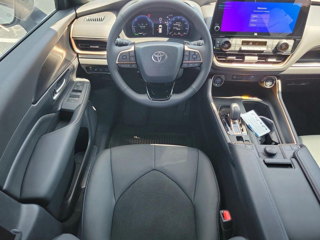 new 2025 Toyota Grand Highlander Hybrid car, priced at $62,910