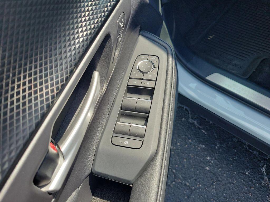 new 2025 Toyota Grand Highlander Hybrid car, priced at $62,910