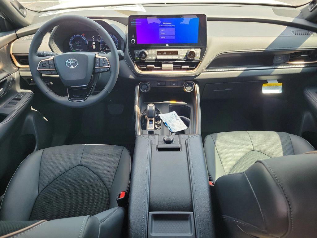 new 2025 Toyota Grand Highlander Hybrid car, priced at $62,910