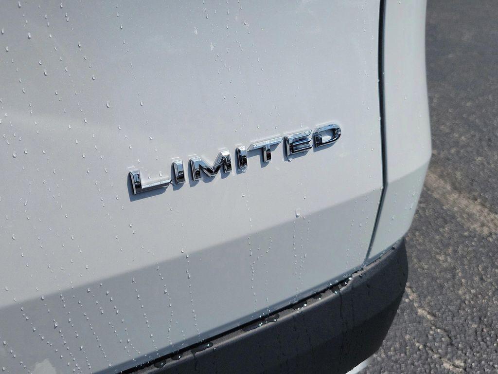 new 2025 Toyota Grand Highlander Hybrid car, priced at $62,910