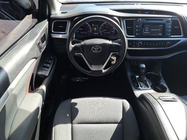 used 2019 Toyota Highlander car, priced at $25,935