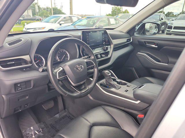 used 2022 Toyota Highlander car, priced at $32,613