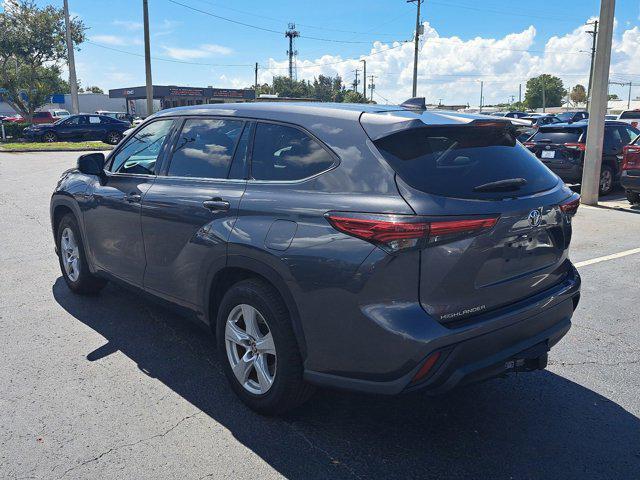 used 2020 Toyota Highlander car, priced at $27,500