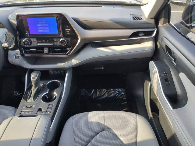 used 2024 Toyota Highlander car, priced at $36,957