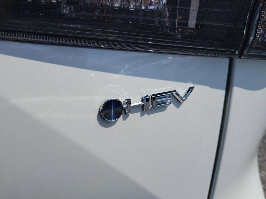 new 2025 Toyota Highlander Hybrid car, priced at $56,663