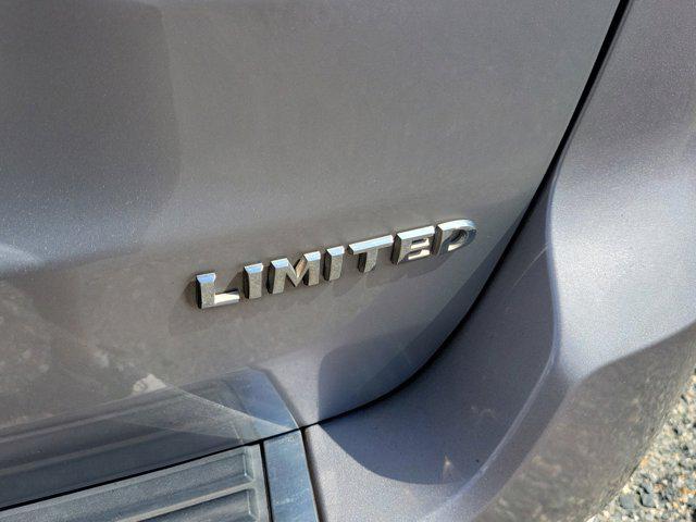 used 2015 Jeep Grand Cherokee car, priced at $12,860