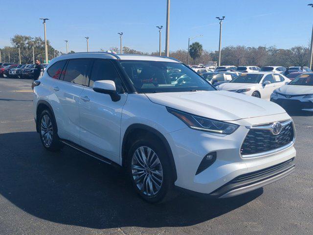 used 2022 Toyota Highlander car, priced at $38,995