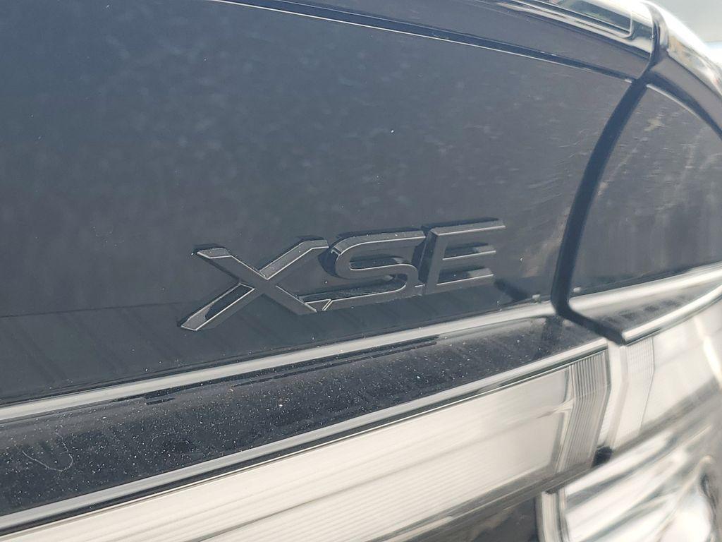 new 2026 Toyota Prius Plug-In Hybrid car, priced at $39,492