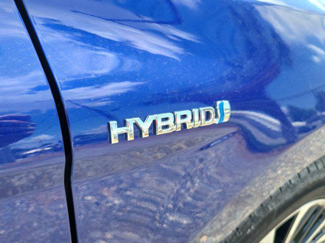 used 2018 Toyota Camry Hybrid car, priced at $17,638