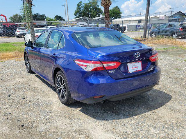 used 2018 Toyota Camry Hybrid car, priced at $17,638