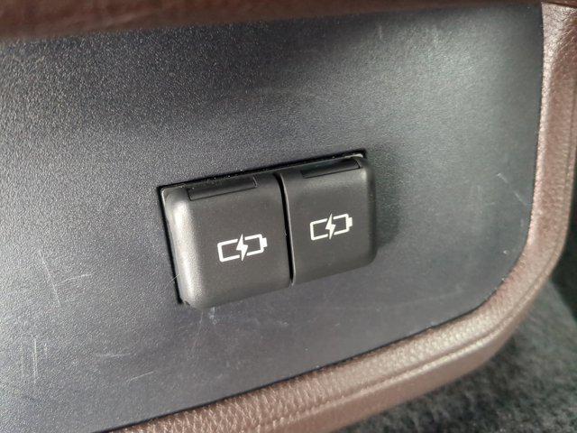 used 2022 Toyota Highlander car, priced at $31,900