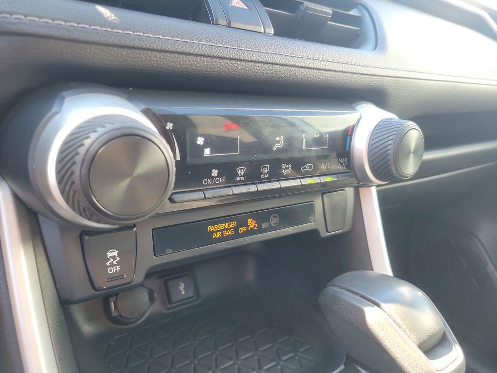 used 2020 Toyota RAV4 car, priced at $16,066