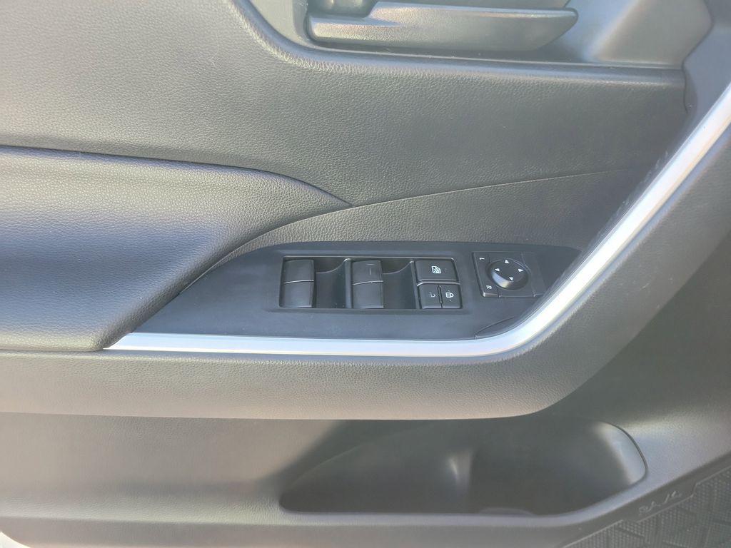 used 2020 Toyota RAV4 car, priced at $16,066