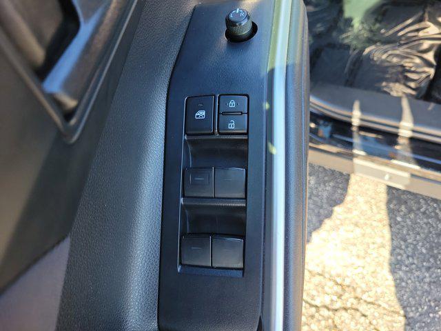 used 2021 Toyota Highlander car, priced at $22,500