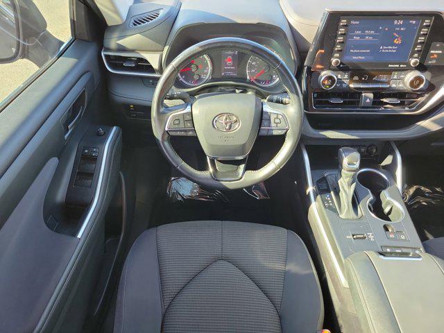 used 2021 Toyota Highlander car, priced at $22,500