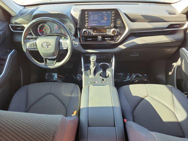 used 2021 Toyota Highlander car, priced at $22,500