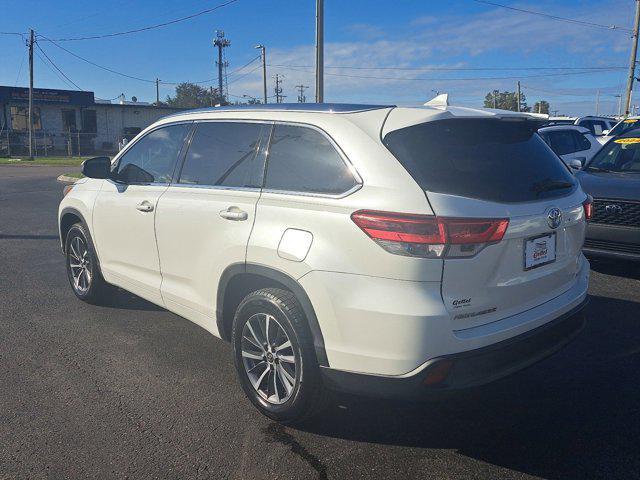 used 2018 Toyota Highlander car, priced at $24,504