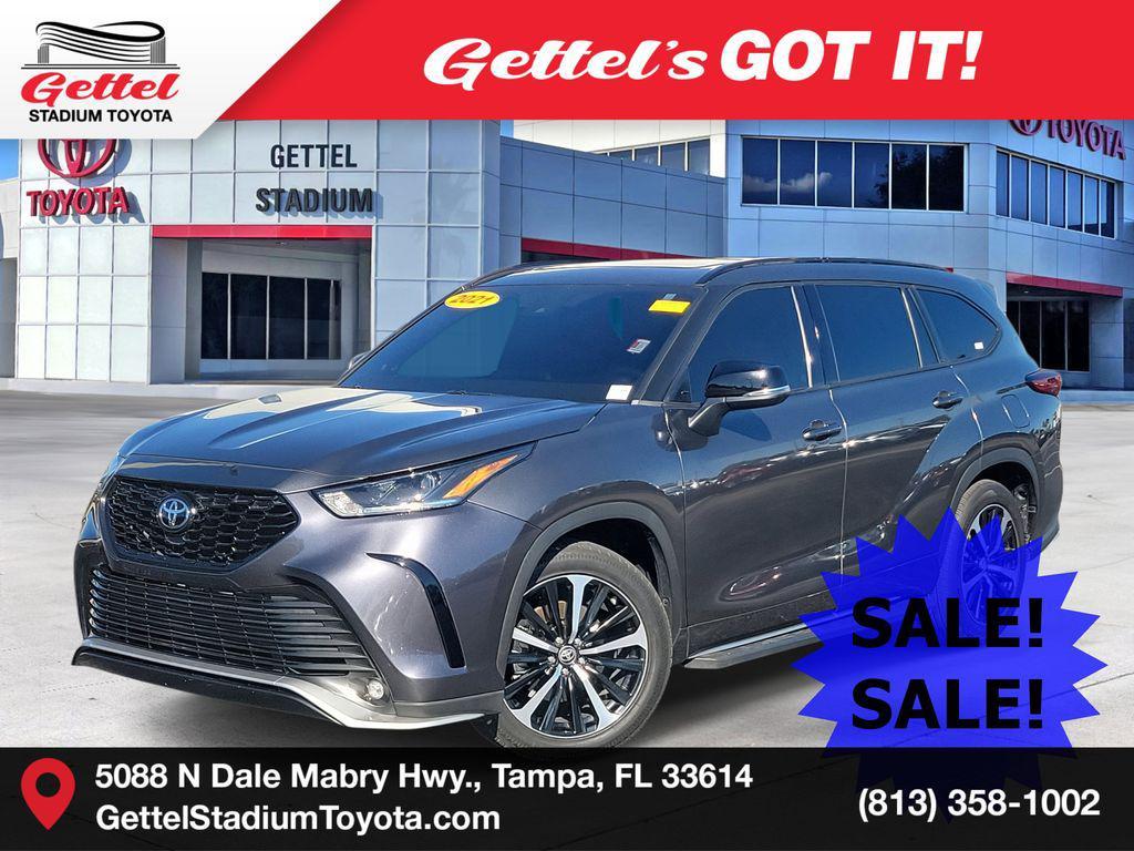 used 2021 Toyota Highlander car, priced at $27,976