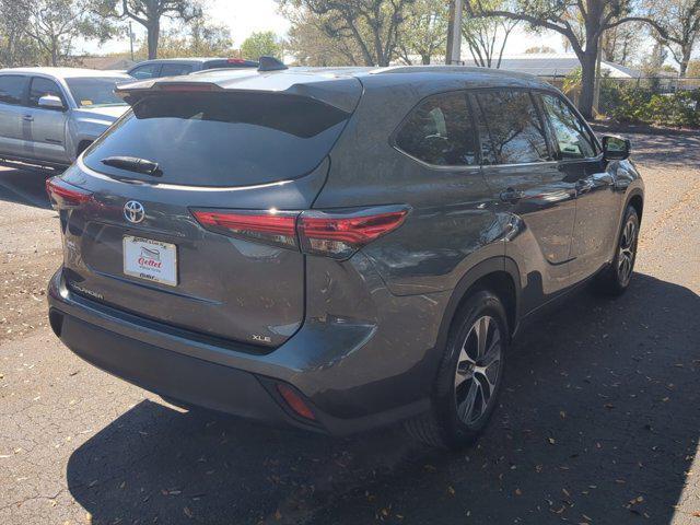 used 2022 Toyota Highlander car, priced at $33,447