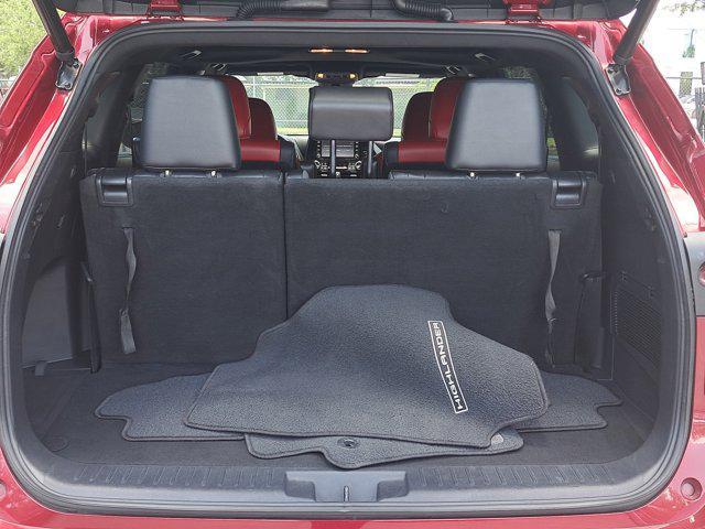 used 2021 Toyota Highlander car, priced at $28,999