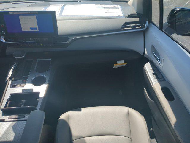 new 2025 Toyota Sienna car
