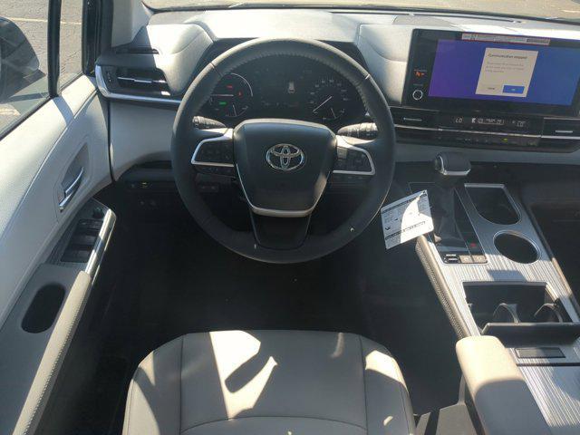 new 2025 Toyota Sienna car