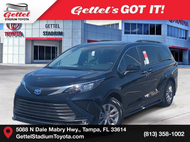 new 2025 Toyota Sienna car