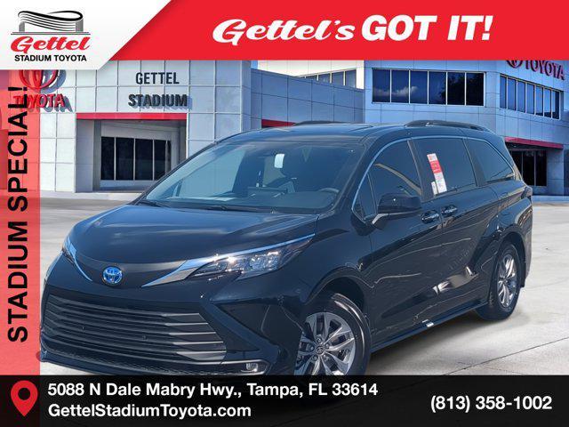 new 2025 Toyota Sienna car
