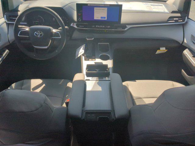 new 2025 Toyota Sienna car