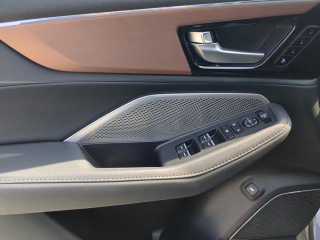 used 2022 Acura MDX car, priced at $30,000