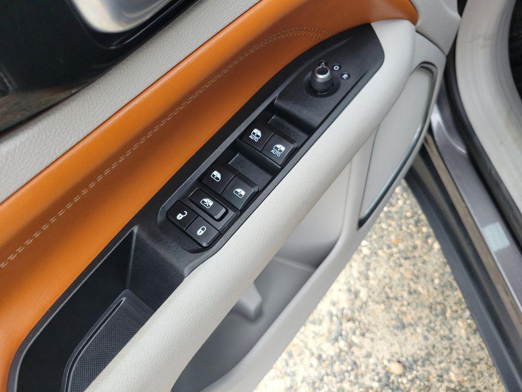 used 2023 Jeep Compass car, priced at $19,514