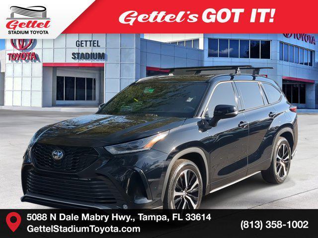 used 2022 Toyota Highlander car, priced at $35,584